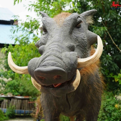 Model Babi Hutan Animatronik Realistis yang Disesuaikan Dengan Suara Menderu Hidup
