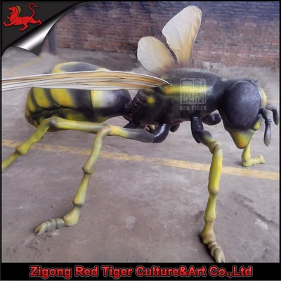 Big Bugs Animatronic Serangga Model Terbang Kontrol Sensor Inframerah Usia Anak-anak